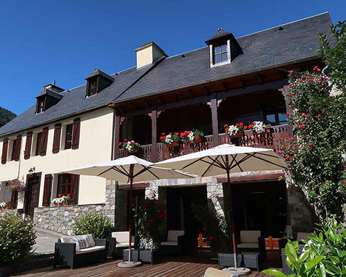 le lodge ancienne poste avajan  image 