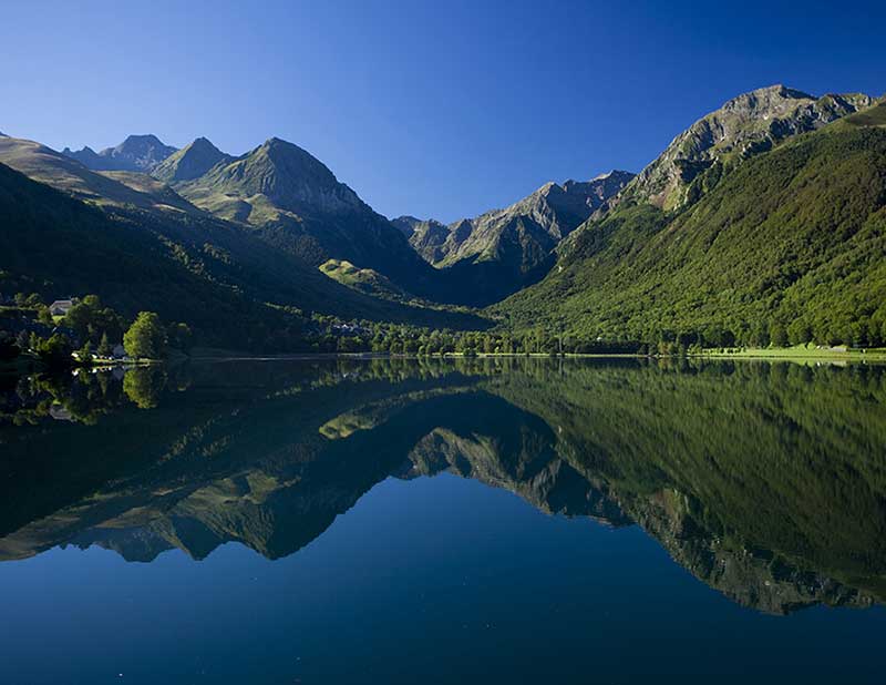 pyrenees montagnes image 