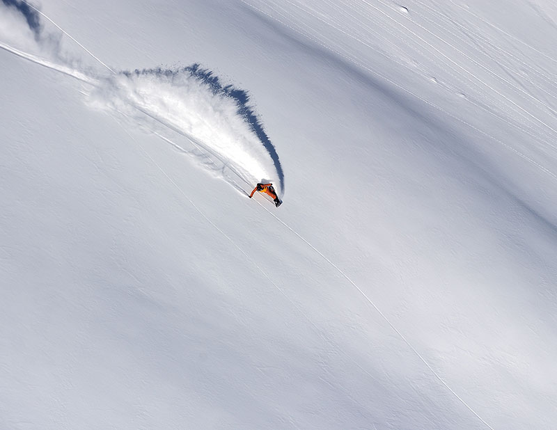 snowboard dans les pyrenees image 